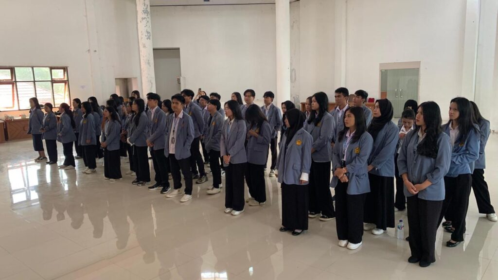 Penarikan Mahasiswa PBL III FKM Unsrat di Kota Tomohon: Pemkot Apresiasi Kontribusi dalam Peningkatan Kesehatan Masyarakat