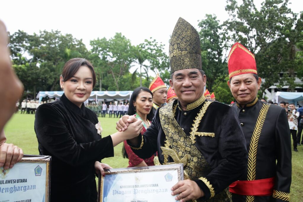 Hadiri Upacara HUT ke-61 Provinsi Sulawesi Utara, SEGAR terima penghargaan dari Pemerintah Provinsi Sulut